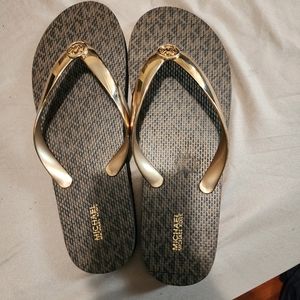 Mk sandals